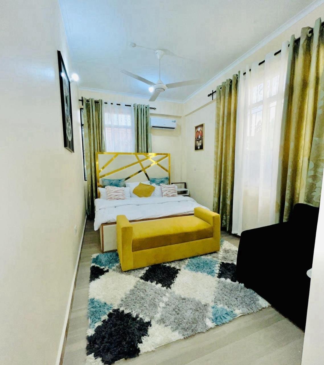 R&K Two Bedroom Apartment Dar-es-Salaam Eksteriør bilde